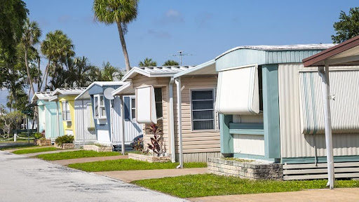 a nice looking row of mobi-houses